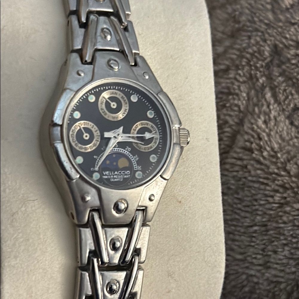 Silver Stainless Steel Watch - Picture 4 of 8